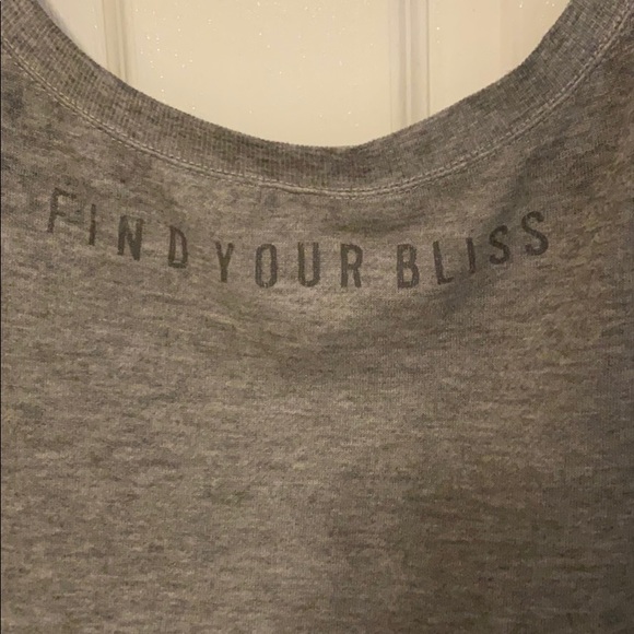 Graphic Sweatshirt - Picture 2 of 4